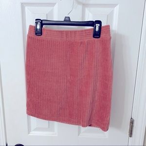 Adorable ribbed skirt